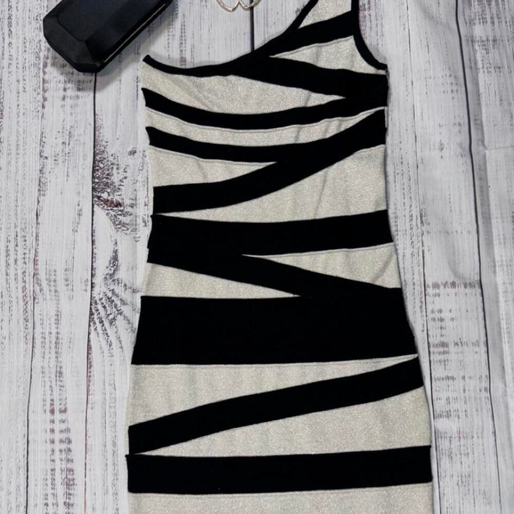 Copied - Bebe black and beige diagonal